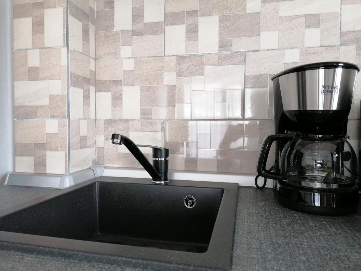 Ama Apartament Cu Terasa 50 Mp & Parcare Braşov Buitenkant foto