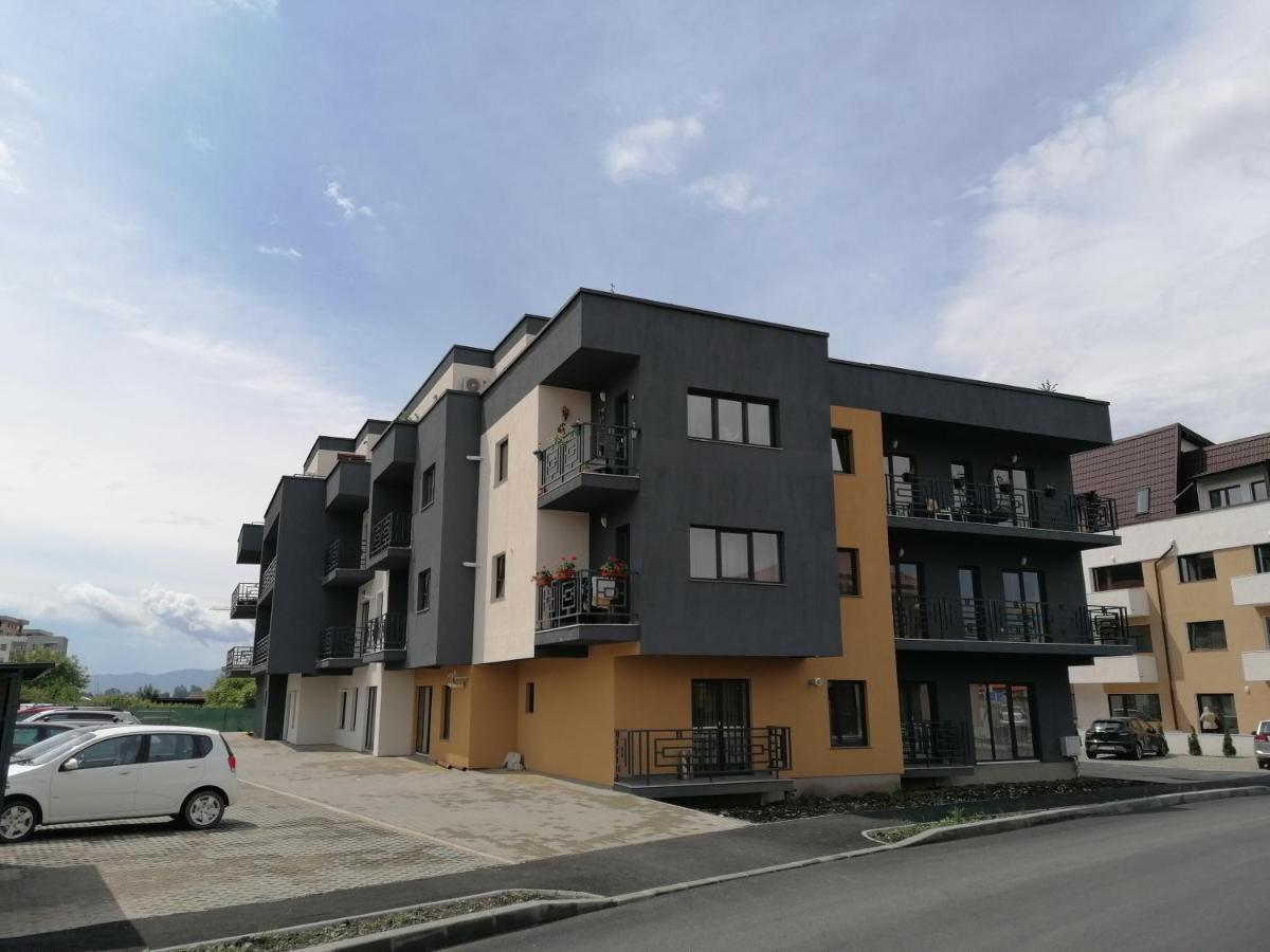 Ama Apartament Cu Terasa 50 Mp & Parcare Braşov Buitenkant foto